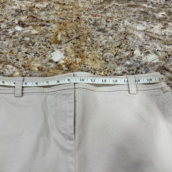 PRICE DROP!!  Talbots  Skirt with CARGO POCKETS Tan 12P - Gently LOVED - EUC - Picture 11 of 12